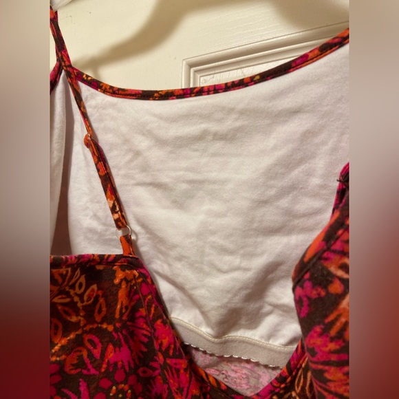 Women’s crop top - Picture 3 of 4